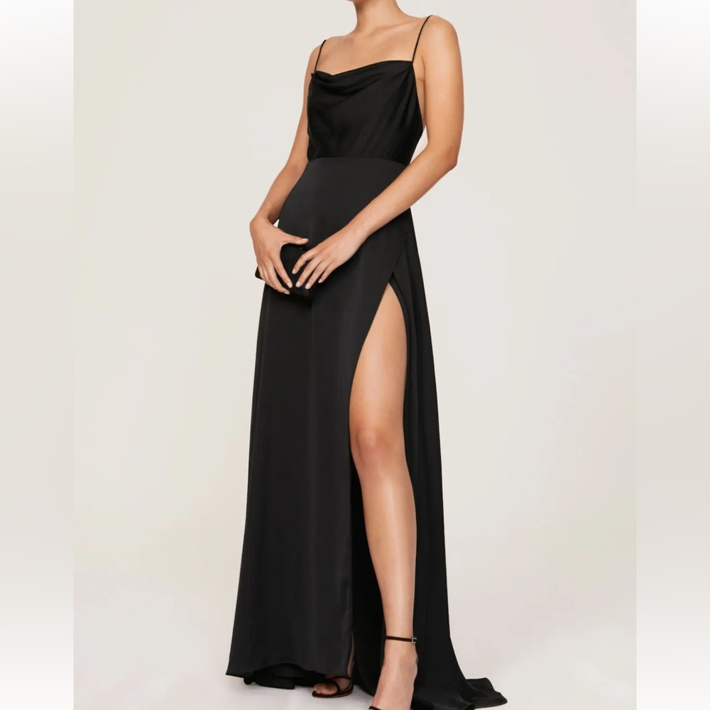 Fame & Partners Rosabell Gown - Picture 1 of 10